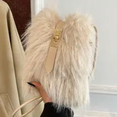 ファー バッグ 冬素材 斜めがけ ショルダー ミニ 可愛い オフホワイト