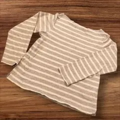 UNIQLOグレーと白のストライプ　長袖Tシャツ　ボートネック