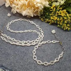 ホワイトシェルのネックレス・ブレスレットセット