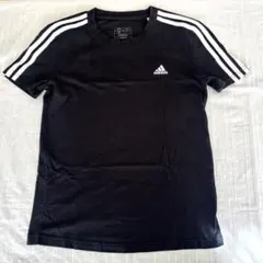adidas アディダス　 黒系半袖Tシャツ 黒Tシャツ