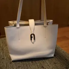 極美品】フルラ FURLA ソフィア アーチロゴ 限定色 トートバッグ