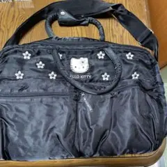 最終値下げHELLO KITTY ボストンバッグ 黒　ショルダーベルト付き