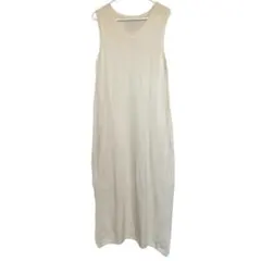 RESEXXY アイボリー ノースリーブ　ニットワンピース　ワンピース　スリット