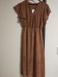 新品未使用タグ付き fifth 花柄シフォンワンピース