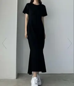 【新品未使用、タグ付き】 Louere ストレッチカットワンピース（マーメイド)