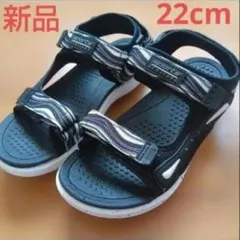 ☆新品　スポーツサンダル　キッズ 22cm 男の子　白　黒 22　サンダル　夏