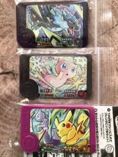 ポケモンフレンダ　ミュウ　リザードン　ピカチュウ