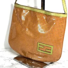 レア FENDI ショルダーバッグ サコッシュ エナメル パンチングレザー 蛇革
