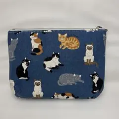 ポーチ　猫柄　ハンドメイド