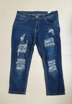 ダメージ加工ダークブルーデニムパンツ