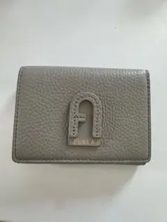 FURLA グレー 三つ折り財布