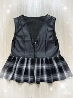 新品✨レザー調 ブラック＆チェック ペプラム ベスト ジレ（Ｌサイズ）