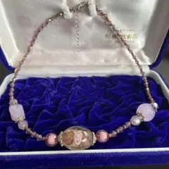 淡い紫系ビーズネックレス