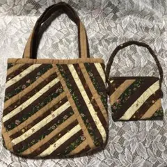 ⚠️再値下げ❣️ハンドメイド❤️パッチワーク 花柄ストライプトートバッグとポーチ☘️