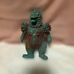 怪獣フィギュア 緑色 約15cm