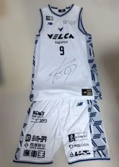 長崎ヴェルカ 2023-24 選手直筆サイン入りユニフォーム 長崎ヴェルカ 2023-24 選手直筆サイン入りユニフォーム - メルカリ
