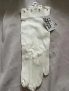 クレージュ　アイボリー ビーズ付き 手袋 紫外線防止のサムネイル