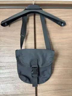 【美品】UNIQLO ユニクロ ミニショルダーバッグ サコッシュ 黒 男女兼用