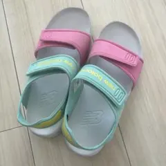 ニューバランス　サンダル　19センチ