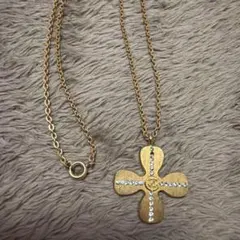 シャネル クローバー ペンダント ネックレス 刻印01C 石一個取れ　値下げ