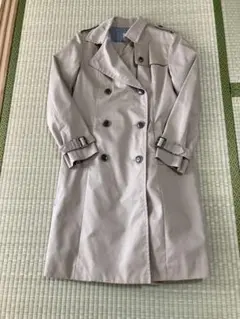 トレンチコート　ベージュ