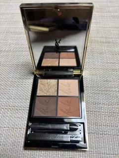 Yves Saint Laurent アイシャドウパレットクチュールミニクラッチ