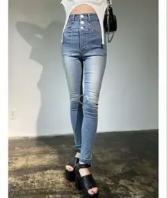 EMODA ハイウエストスキニーデニムパンツ　Sサイズのサムネイル
