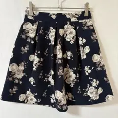 【未使用品】CECIL McBEE 花柄フレアスカート M ネイビー フェミニン