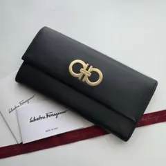 【美品】535 Ferragamo サルバトーレフェラガモ 2つ折り長財布のサムネイル