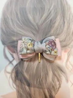 在庫整理SALE!!　インド刺繍リボン　ポニーフック　グレー　ピンク