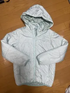 ミントグリーン 軽量中綿ダウン