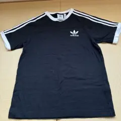 adidasティシャツ