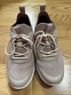 Item thumbnail for item 77306e05-b3f7-4b8f-8b20-39a3ee534ffa