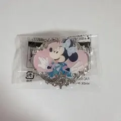 東京ディズニーシー　ミニーマウス ピンバッジ　25周年