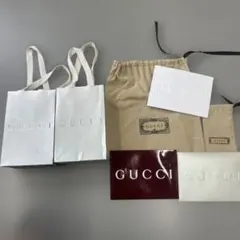 GUCCI ホワイト ショッパー 2個セット　布袋　メッセージカード入れ