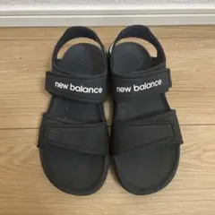 new balance ブラック キッズ　サンダル　18㎝