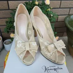 美品★Ginza Kanematsu ベージュ オープントゥヒールのサムネイル