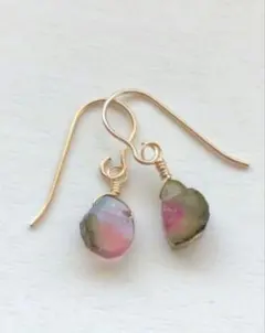 ウオーターメロントルマリン 小粒6～7mm　ピアス 14kgf