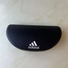 2026年最新】adidas メガネケースの人気アイテム - メルカリ