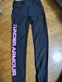 新品 未使用 UNDER ARMOUR 黒 レギンス キッズ 女の子　150