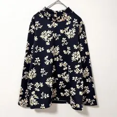 ◉Wendy　裏起毛　ハイネックトップス　黒　花柄　長袖　M~L　伸縮性
