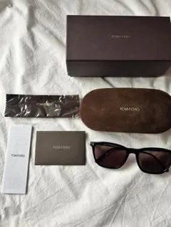 TOM FORD トムフォード TF625-F 01E サングラスのサムネイル