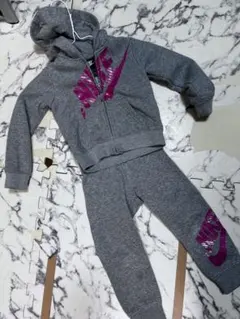NIKE ベビー、キッズセットアップ　100cm