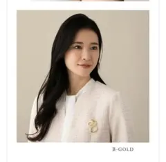 Jewel vox　ブローチ　ゴールド