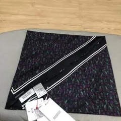 【値下未使用タグ付MACKINTOSH PHILOSOPHY 花柄三角絹スカーフ