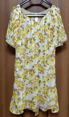 qualite イエロー 花柄シフォン半袖チュニック 表記２のサムネイル