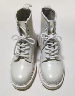 ドクターマーチン 8ホール 1460