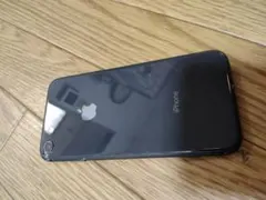 iPhone8 ブラック 画面ひび割れあり