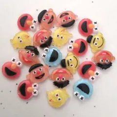 セサミストリート×カウズ ネイルパーツ20個セット② デコパーツ KAWS