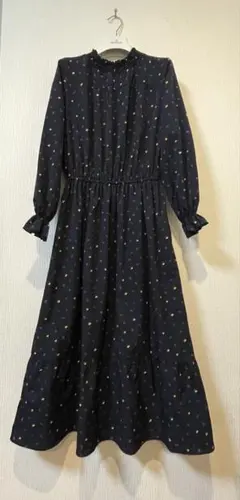 上品✨niko and... ウエストゴムで楽々♪ 小花柄ロングワンピースM